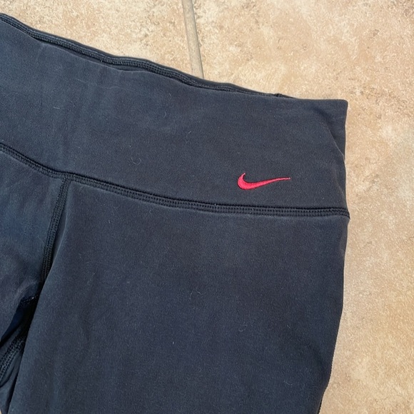 Nike cropped leggings - Picture 2 of 7